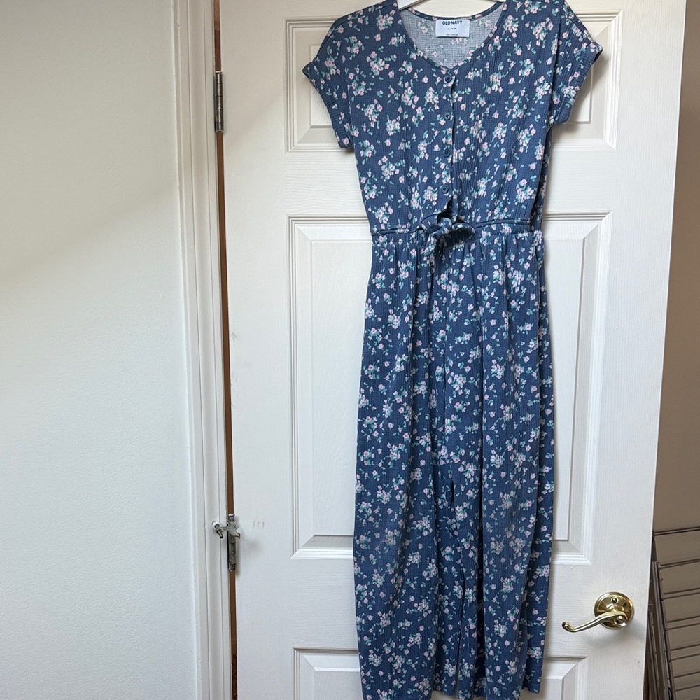 Old navy jumper 14-16